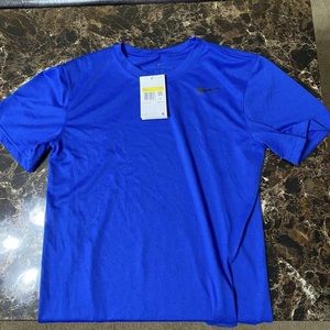 Mens Nike Short Sleeve T Shirt, Men’s Small, Never Worn